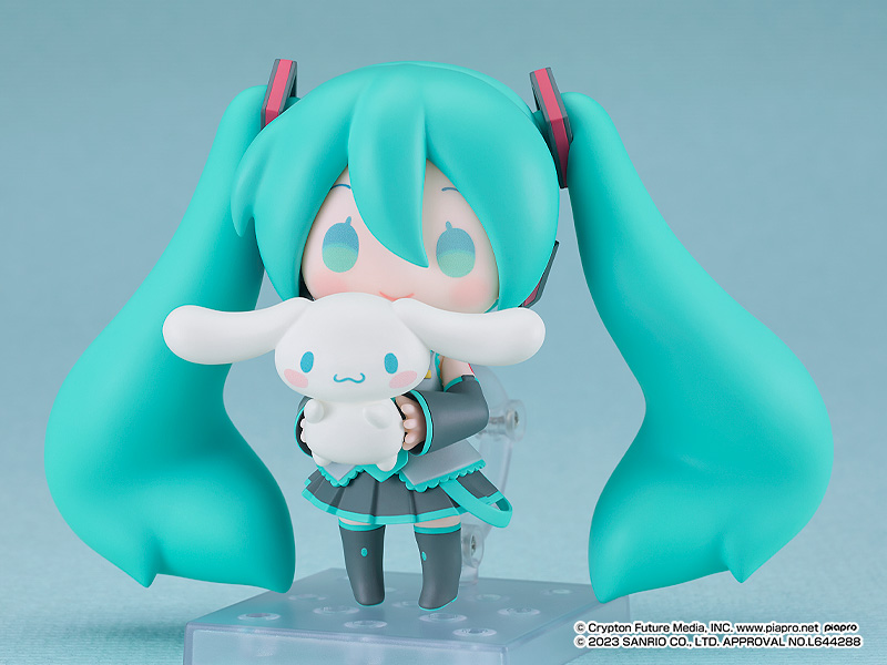 Vocaloid X Sanrio: 2306 Hatsune Miku: Cinnamoroll Collaboration Ver. Nendoroid