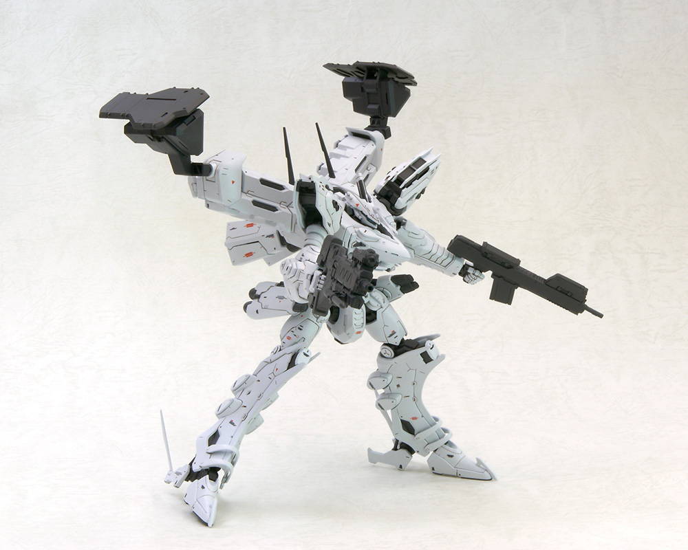 Armored Core: LINEARK WHITE-GLINT & V.O.B SET Model