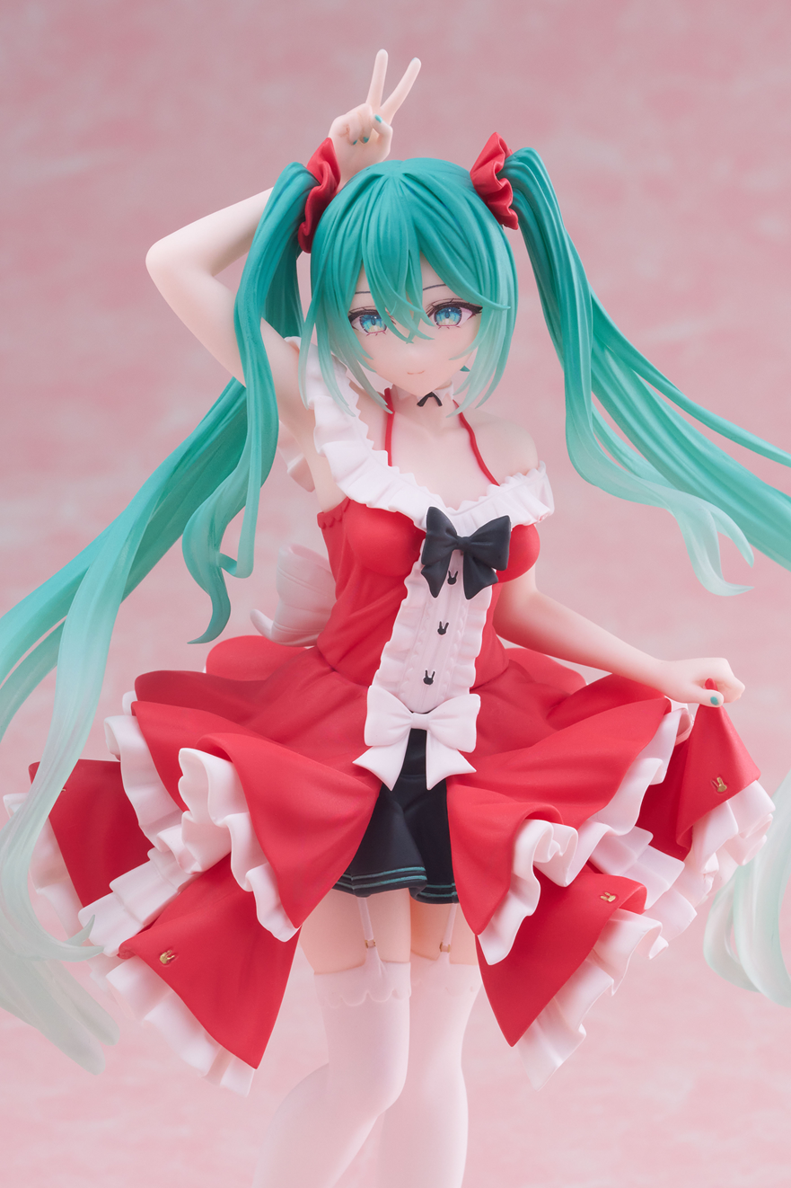 Vocaloid: Hatsune Miku Fashion Lolita Ver. Prize Figure