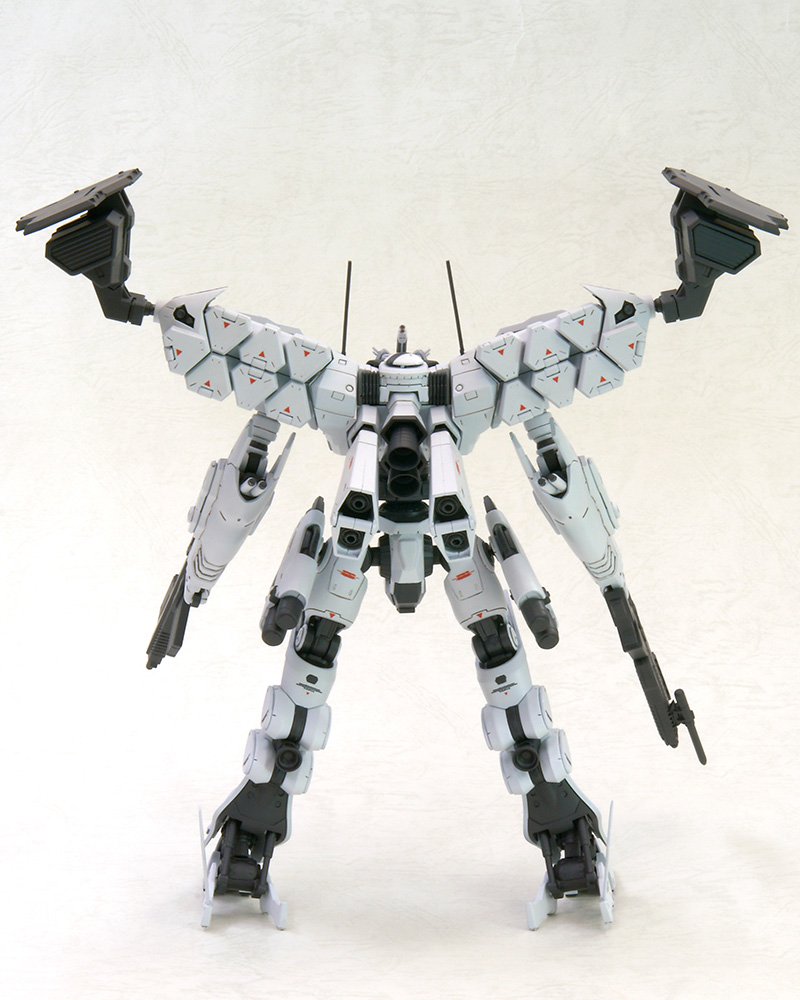 Armored Core: LINEARK WHITE-GLINT & V.O.B SET Model